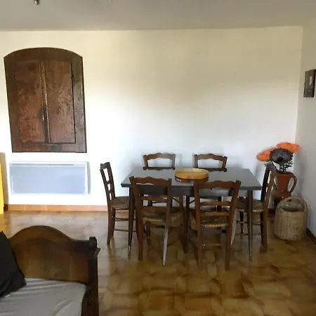 Ferienhaus Maison De 3 Chambres Avec Jardin Clos A A 5 Km De La Plage *
