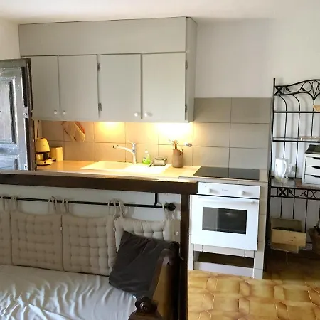 Ferienhaus Maison De 3 Chambres Avec Jardin Clos A A 5 Km De La Plage *