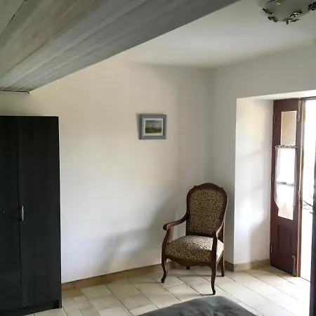 Ferienhaus Maison De 3 Chambres Avec Jardin Clos A A 5 Km De La Plage