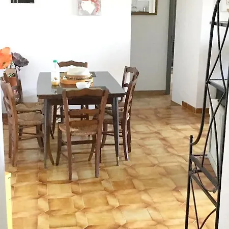 Holiday home Maison De 3 Chambres Avec Jardin Clos A A 5 Km De La Plage
